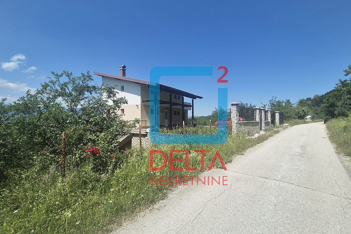 Kuća 175m2 / na parceli 13.716m2 / Vozuća-Krivaja / Zavidovići 15