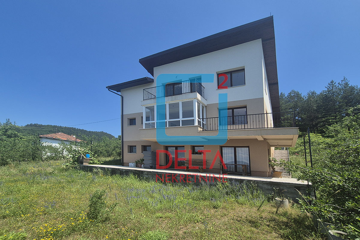 Kuća 175m2 / na parceli 13.716m2 / Vozuća-Krivaja / Zavidovići 19