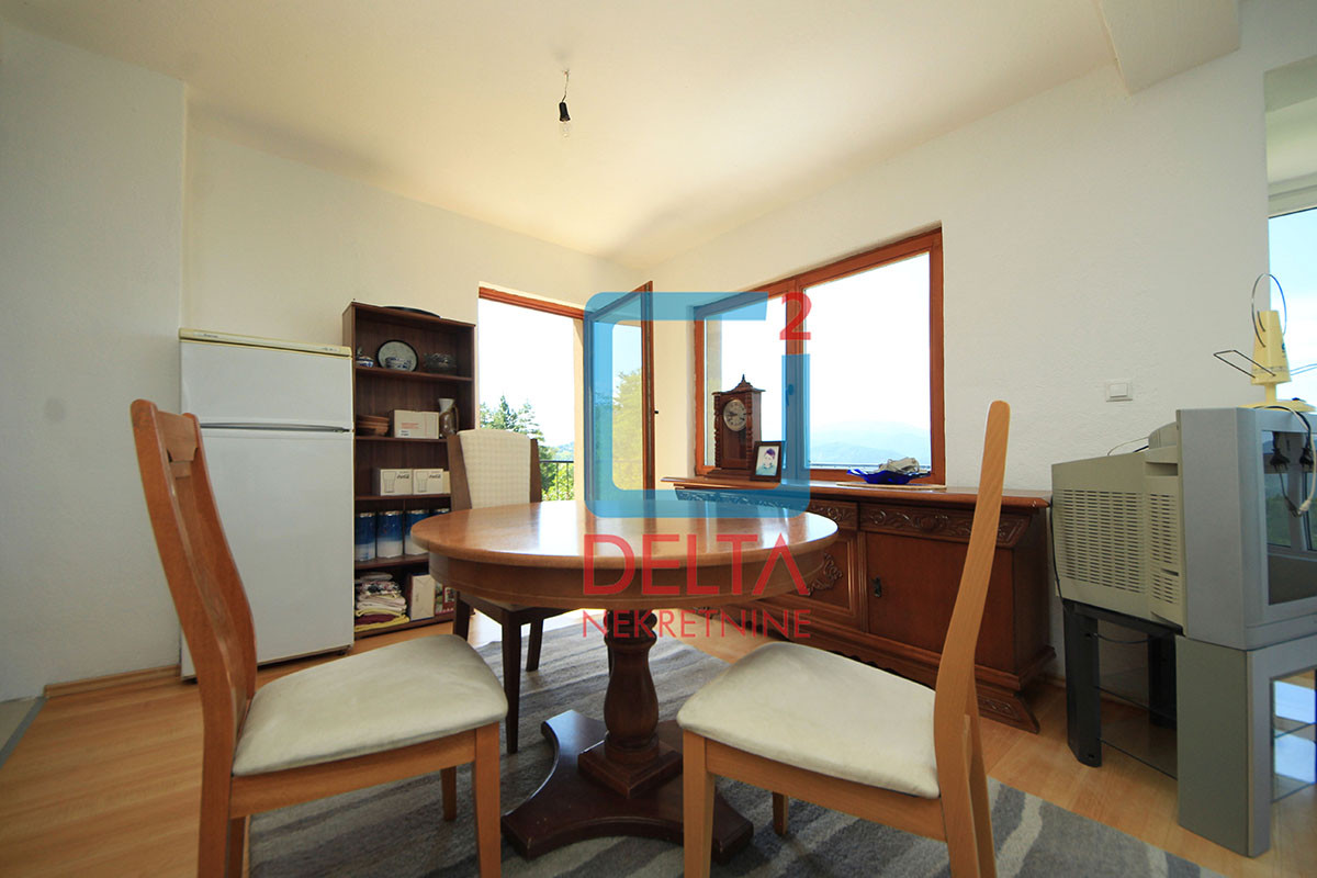 Kuća 175m2 / na parceli 13.716m2 / Vozuća-Krivaja / Zavidovići 24