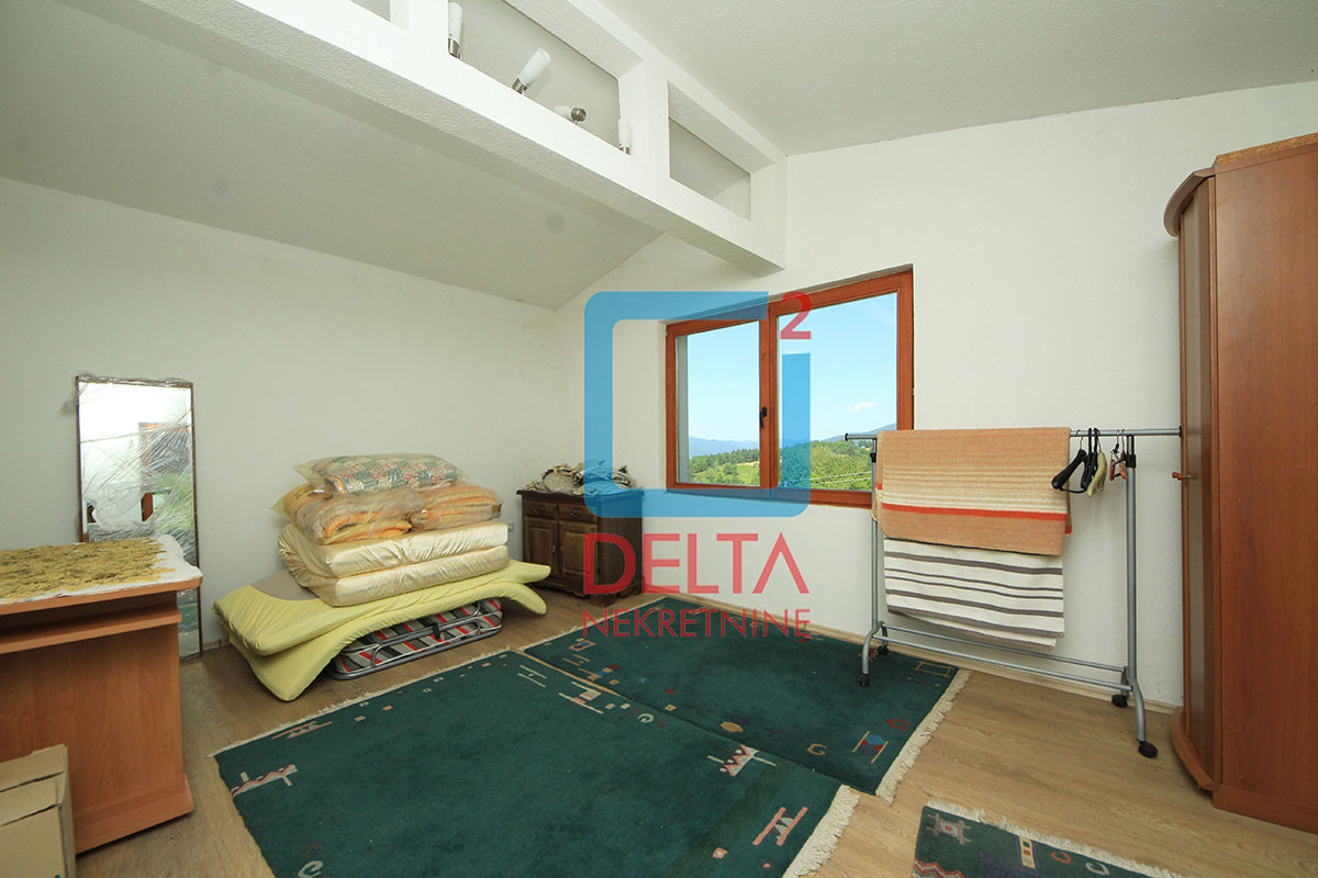 Kuća 175m2 / na parceli 13.716m2 / Vozuća-Krivaja / Zavidovići 28