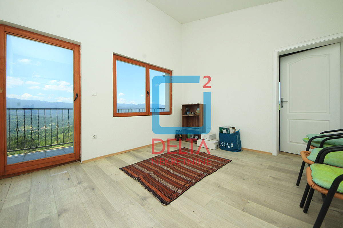 Kuća 175m2 / na parceli 13.716m2 / Vozuća-Krivaja / Zavidovići 32