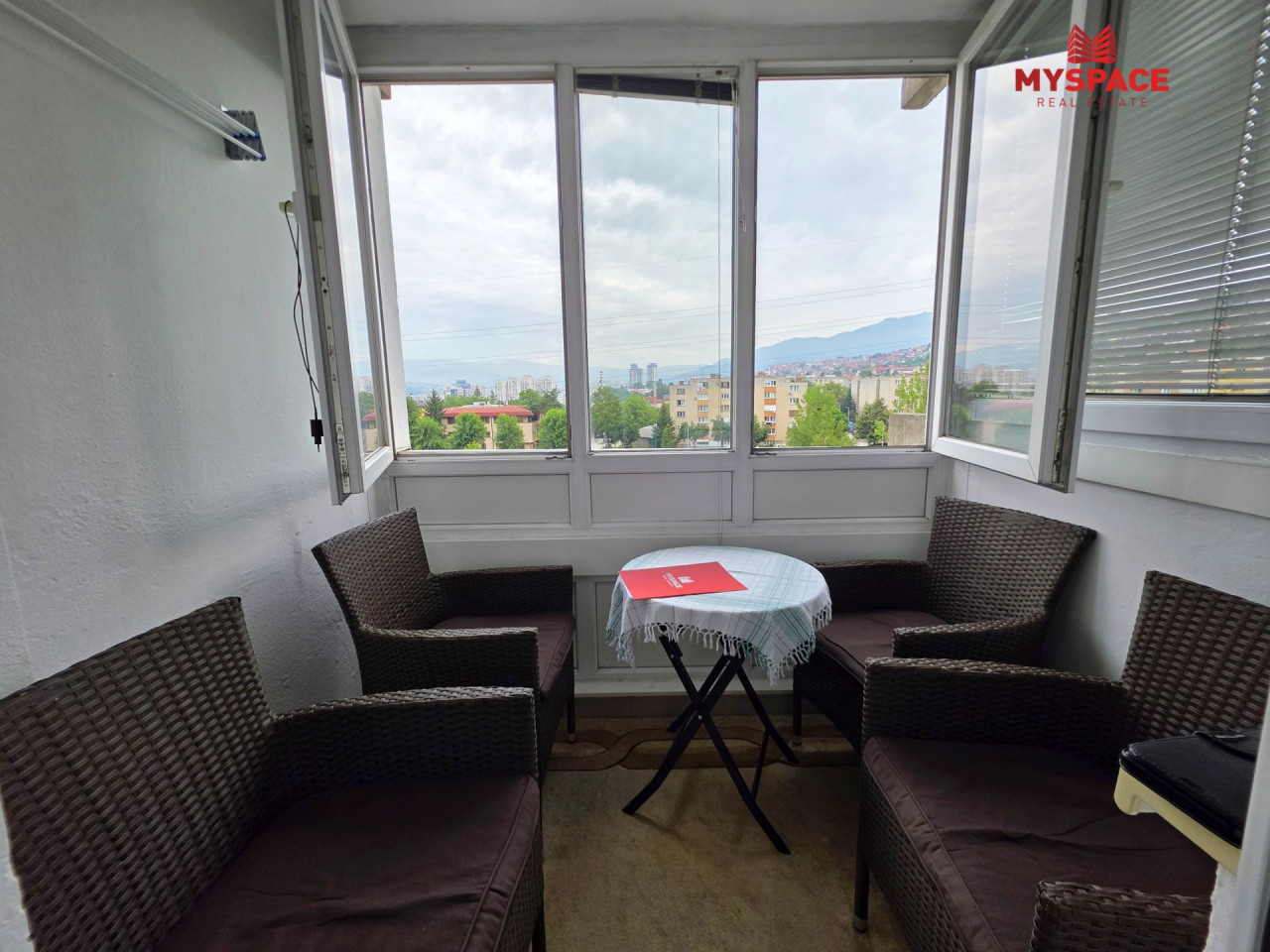 MY SPACE/ Stan/ Alipasino polje / RENOVIRAN/ NAMJESTEN/ 39 m2 9