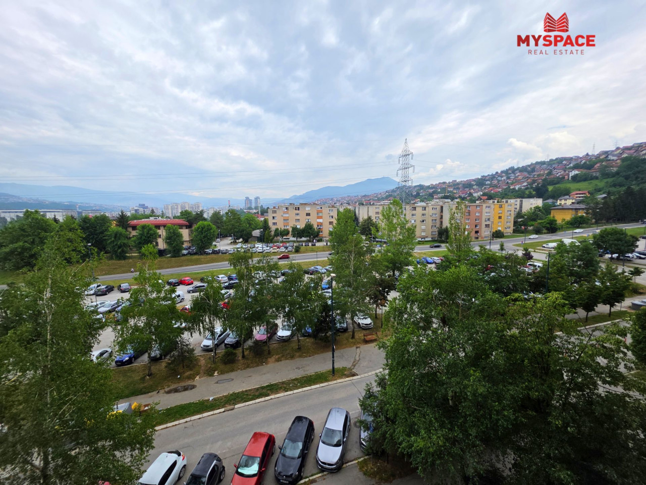 MY SPACE/ Stan/ Alipasino polje / RENOVIRAN/ NAMJESTEN/ 39 m2 10