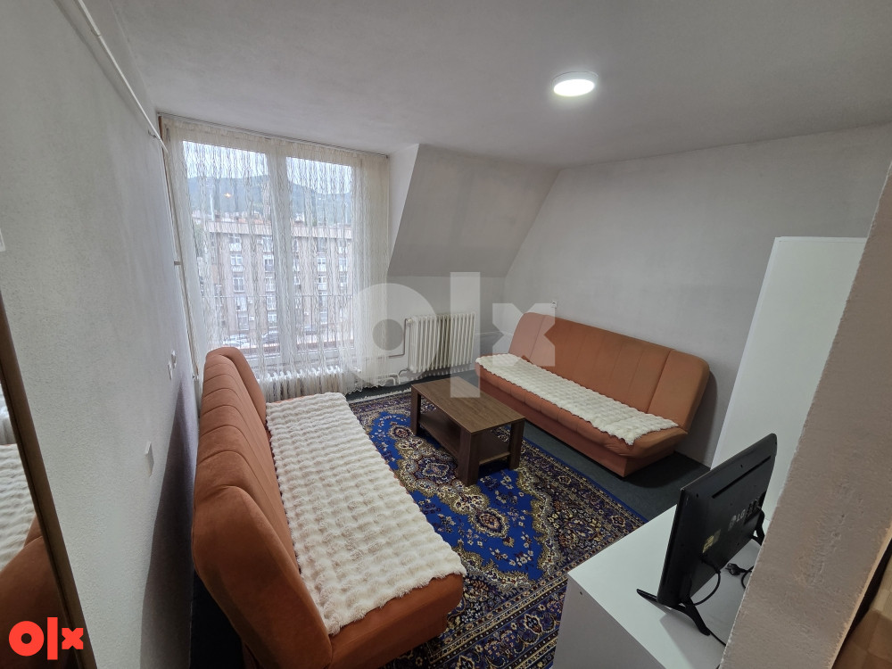 Stanovi i apartmani Zenica kod biroa 30 kvadrata