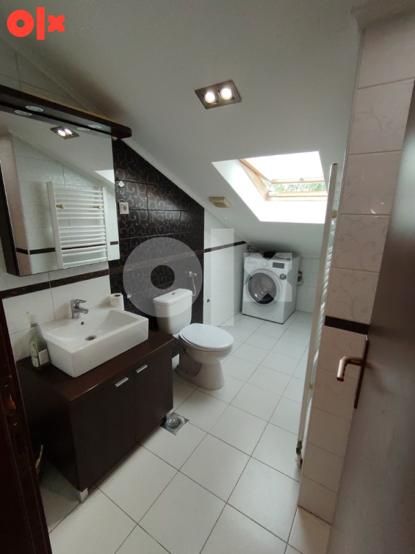 Namjesten trosoban stan 78m2, strogi centar BL 5