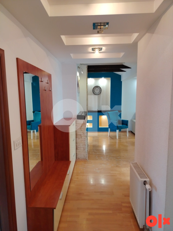 Namjesten trosoban stan 78m2, strogi centar BL 7