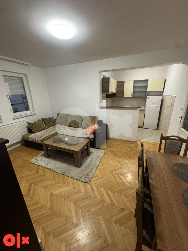 Stan 45m2 Bijeljina centar izdavanje izdaje se 15