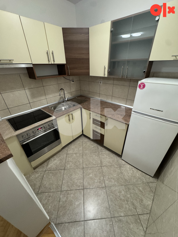 Stan 45m2 Bijeljina centar izdavanje izdaje se 9