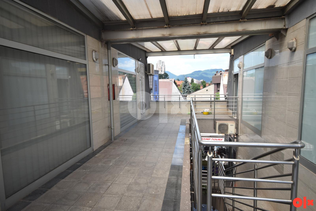 Poslovni prostor u centru Zenice 15