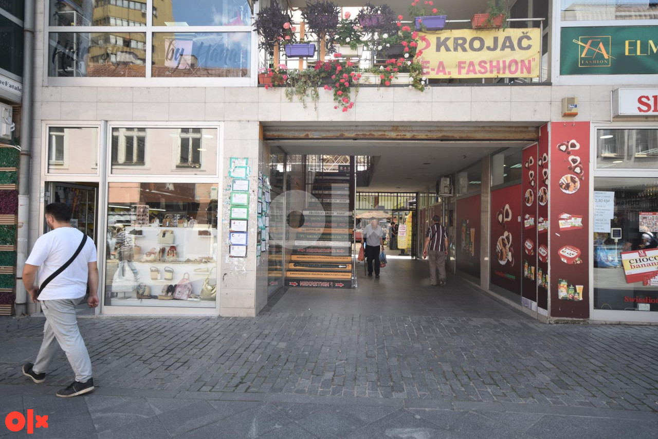 Poslovni prostor u centru Zenice 16