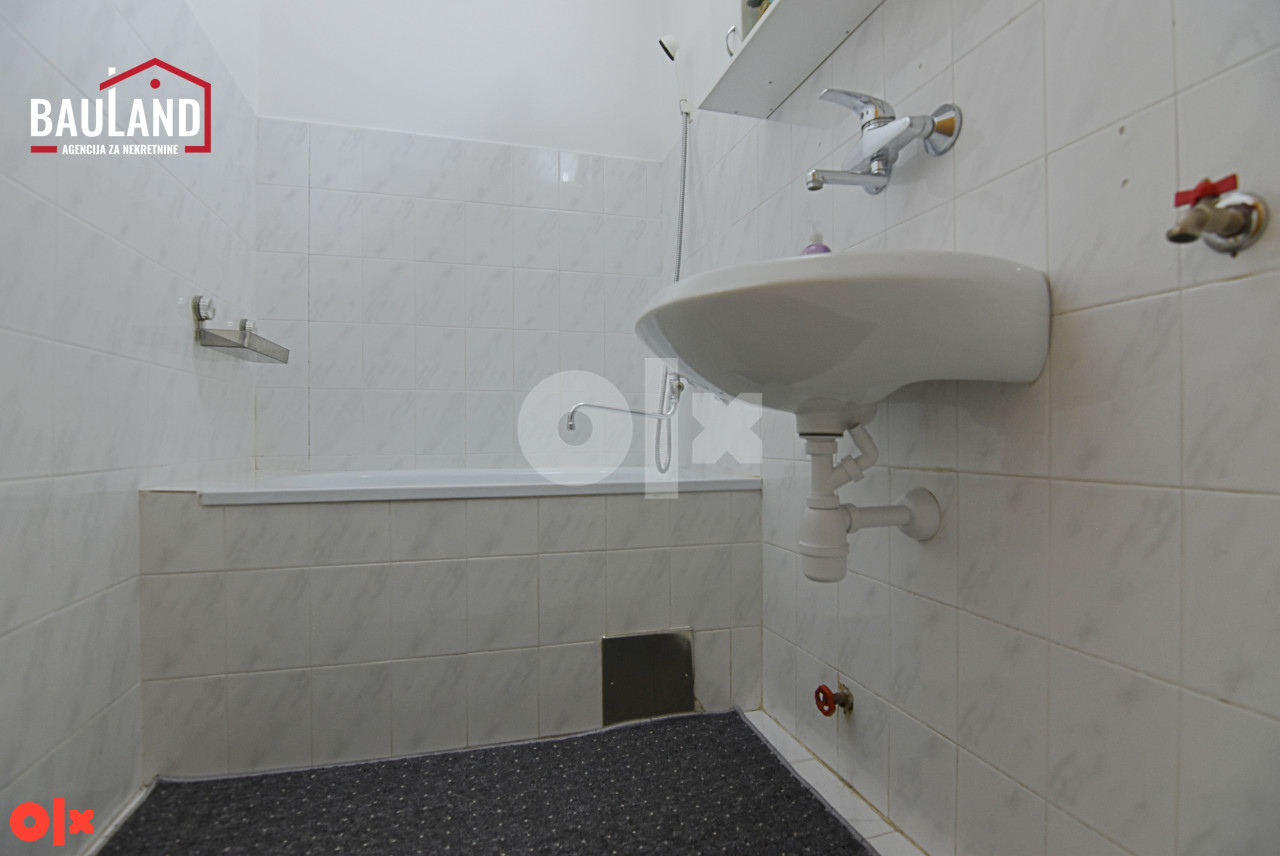 Trosoban namješten stan-75m2 / Aerodromsko, Novi Grad 20
