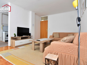 Trosoban namješten stan-75m2 / Aerodromsko, Novi Grad