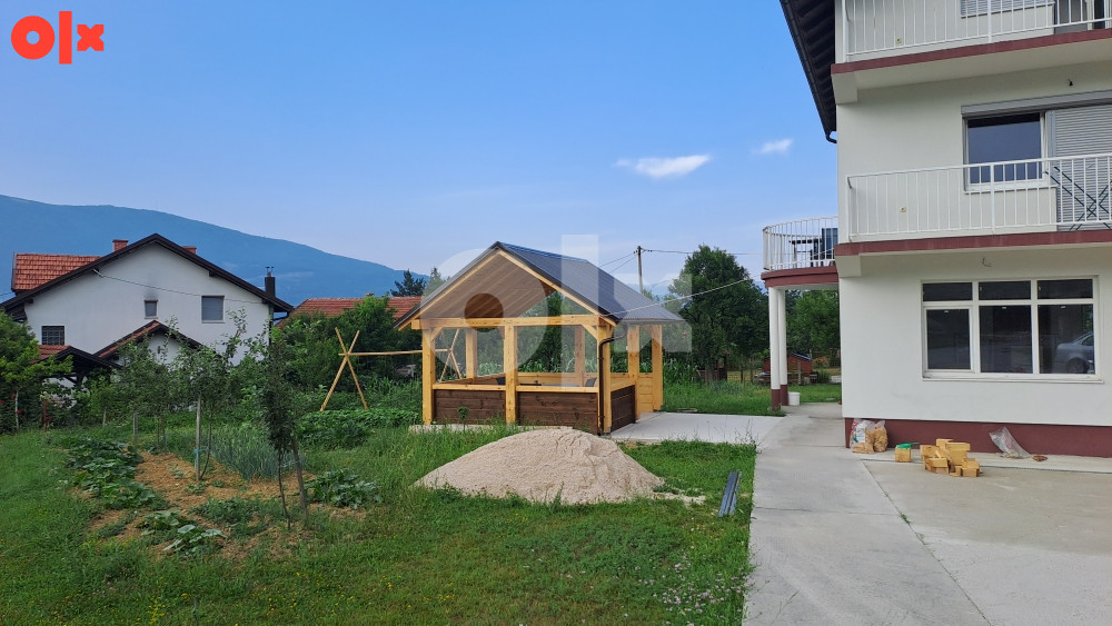 Kuća Travnik odmah useljiva, full opremljena, sve novo!!! 9
