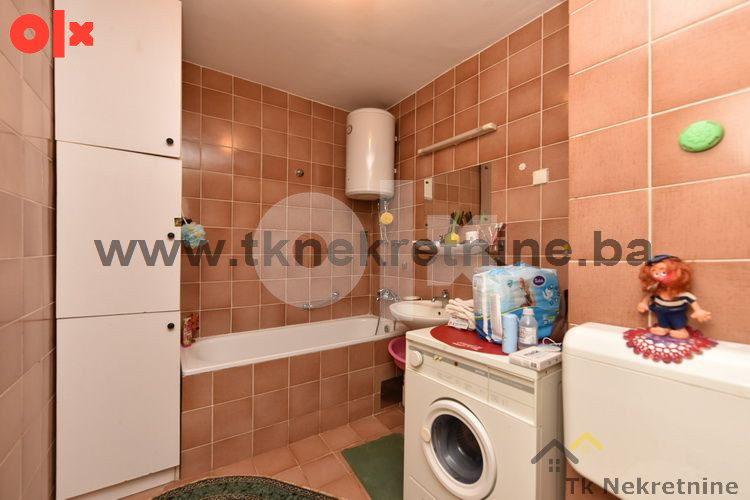 Svijetao trosoban stan površine 86 m2, Novo Naselje 11