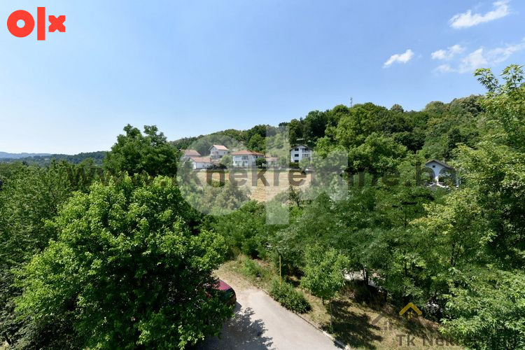 Svijetao trosoban stan površine 86 m2, Novo Naselje 18