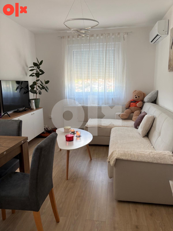 Stan Doboj Bulevar 40 m2 11