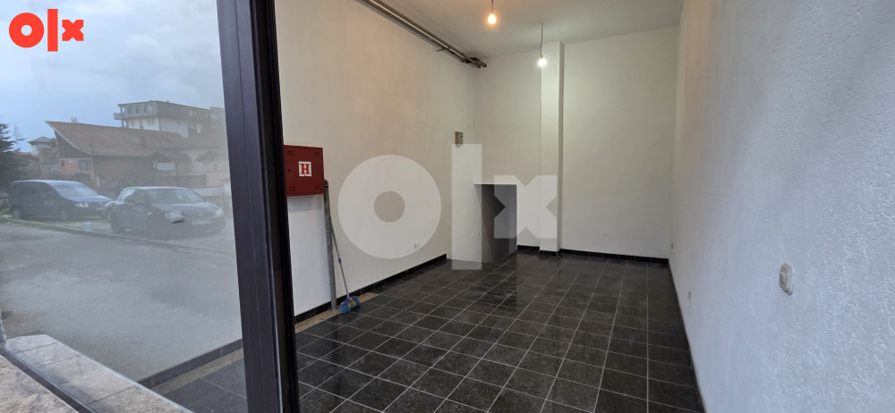 Poslovni prostor Živinice 30m2 centar grada **061412226 3