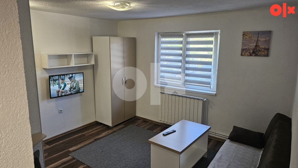 Izdaje se GARSONJERA namjestena  21m2 TUŠANJ. 450m od OMEGE 3