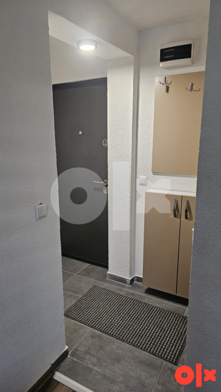 Izdaje se GARSONJERA namjestena  21m2 TUŠANJ. 450m od OMEGE 6