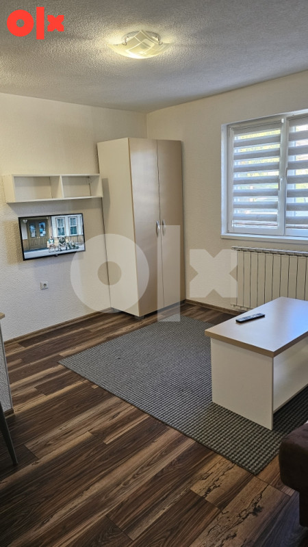 Izdaje se GARSONJERA namjestena  21m2 TUŠANJ. 450m od OMEGE 7