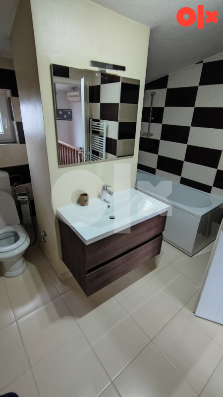 Dobrinja C5 četvorosoban dvoetažni stan 112m2 5
