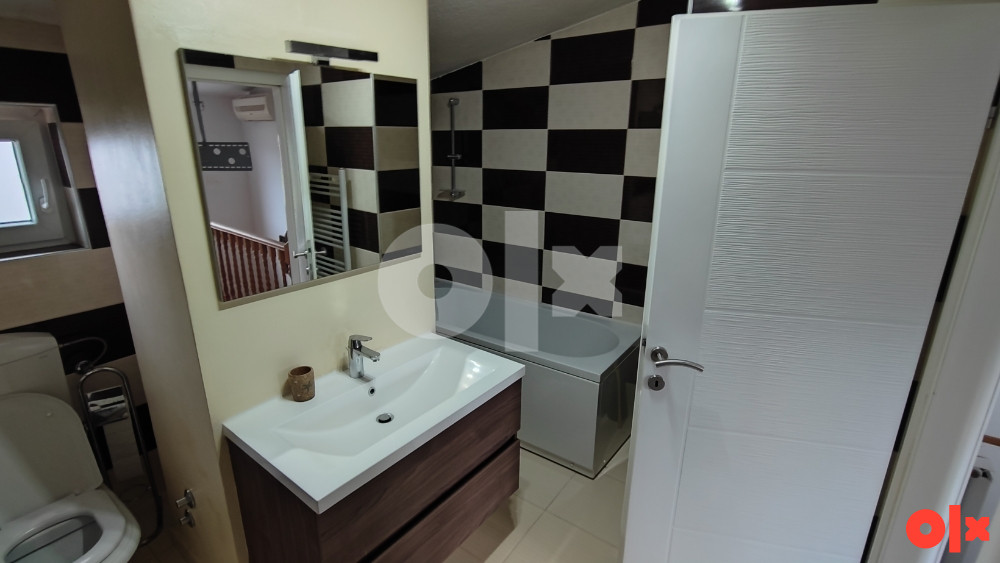 Dobrinja C5 četvorosoban dvoetažni stan 112m2 7