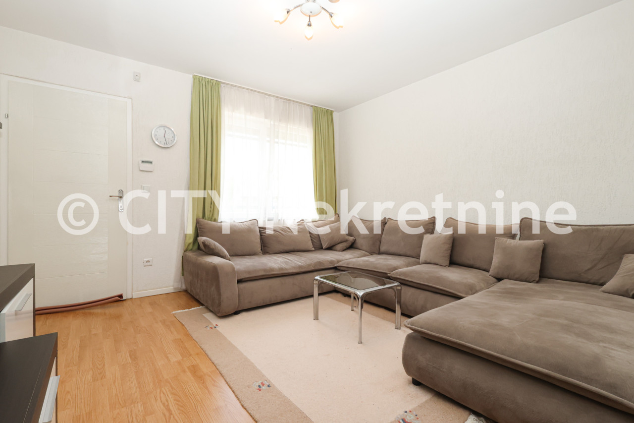 Dvosoban namješten stan - Centar - Koševsko brdo - 47 m2