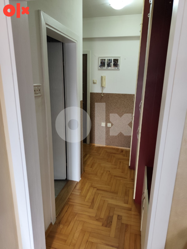 Iznajmljivanje, dvosoban stan, 42 kvadrata, početak Lauša 8