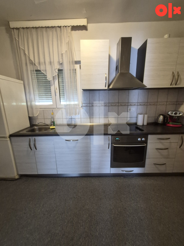 Stan na dan Mostar,parking,  blizina Starog mosta 063 361 323 5
