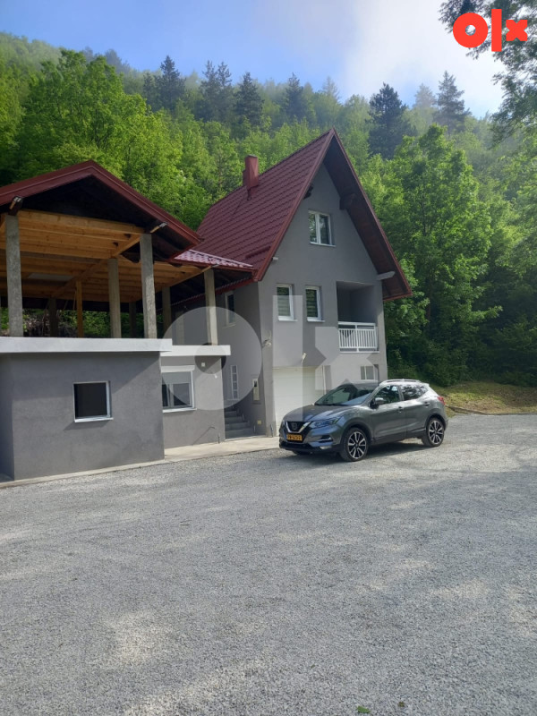 Vikendice dvije Gracanica  Bugojno