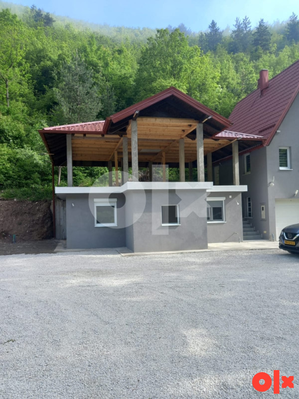 Vikendice dvije Gracanica  Bugojno 2