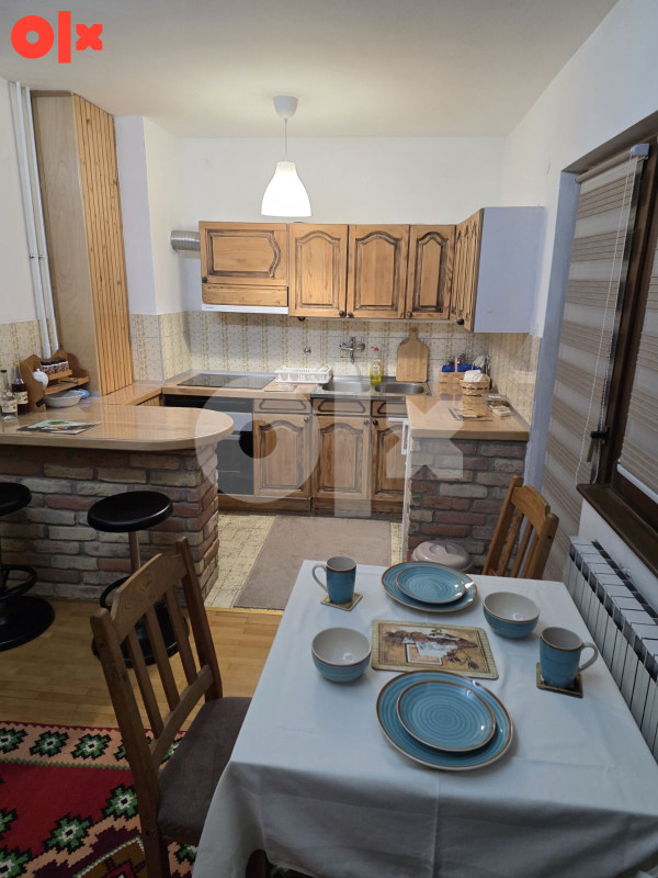 Apartament me 3 dhoma, 95 m²