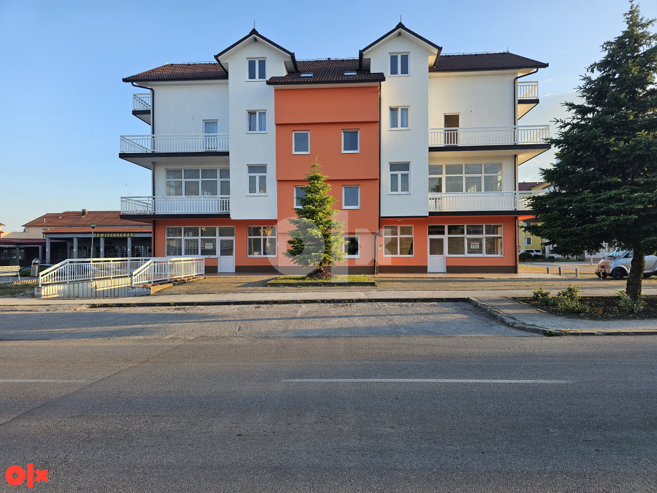 Poslovni prostor Tomislavgrad 100m2