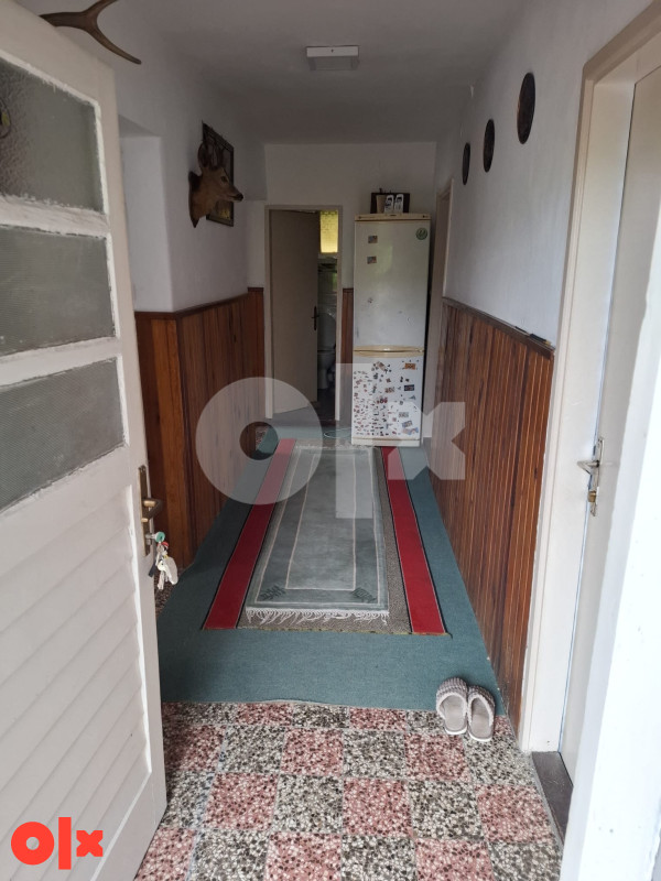 Stan Konjic - Izdaje se 70m2 Varda 8