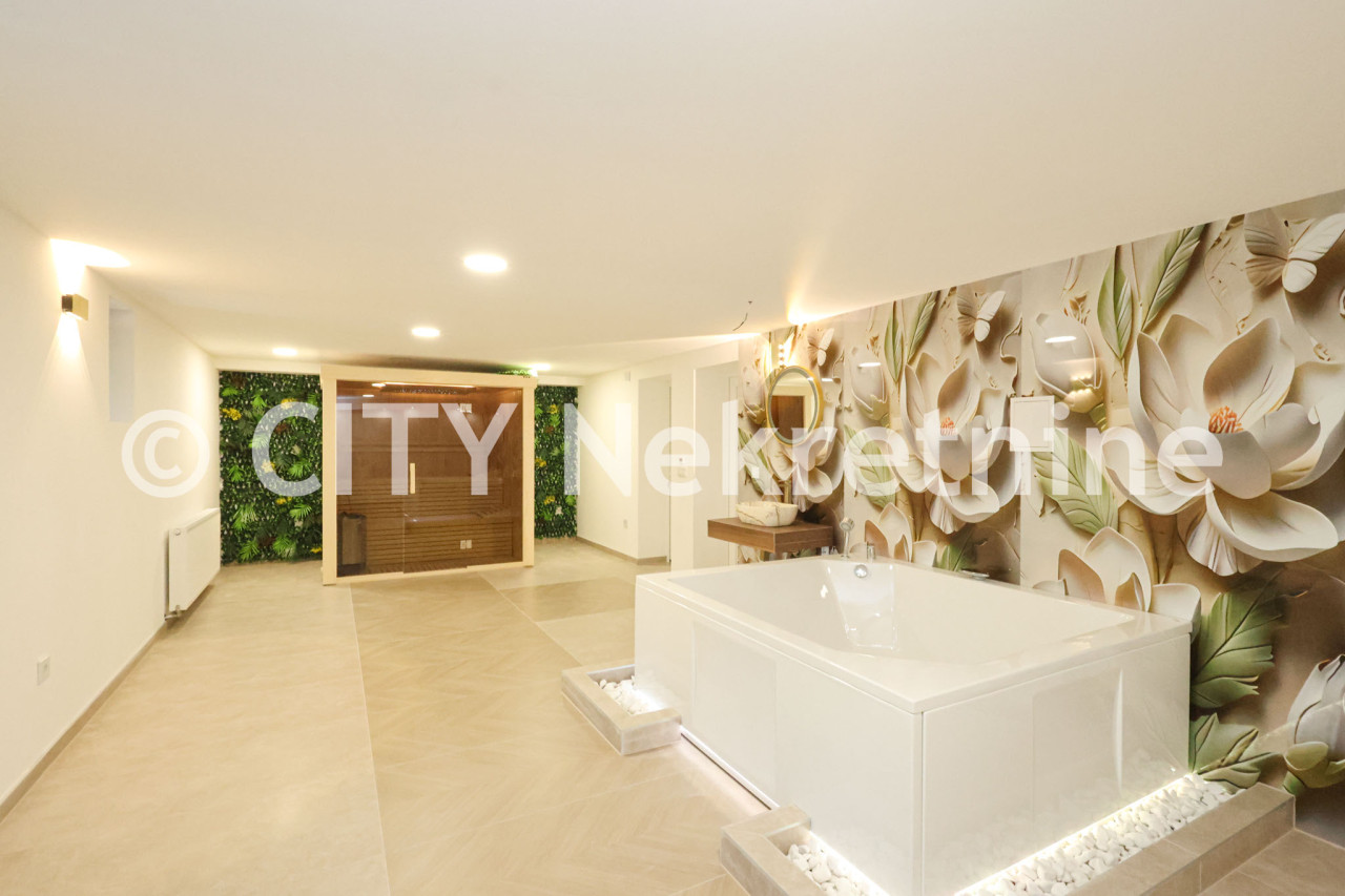 Kuća sa dvorištem i garažom - Stari Grad - 250 m2 26