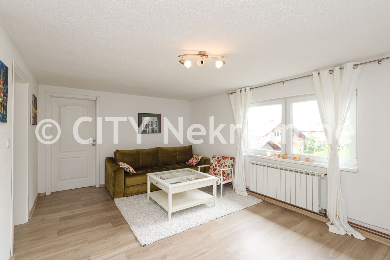 Trosoban namješten stan - Novi grad - Buća potok - 80 m2
