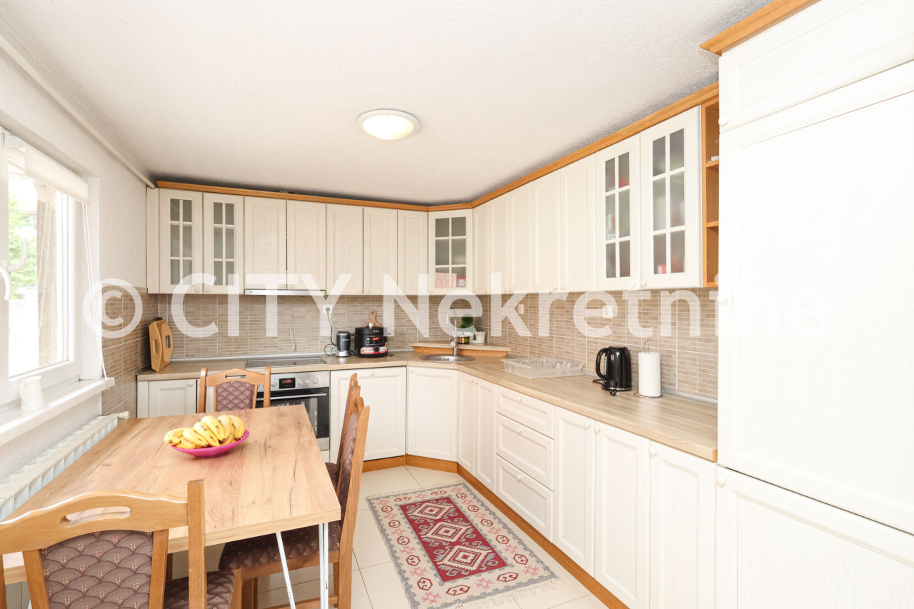 Trosoban namješten stan - Novi grad - Buća potok - 80 m2 6