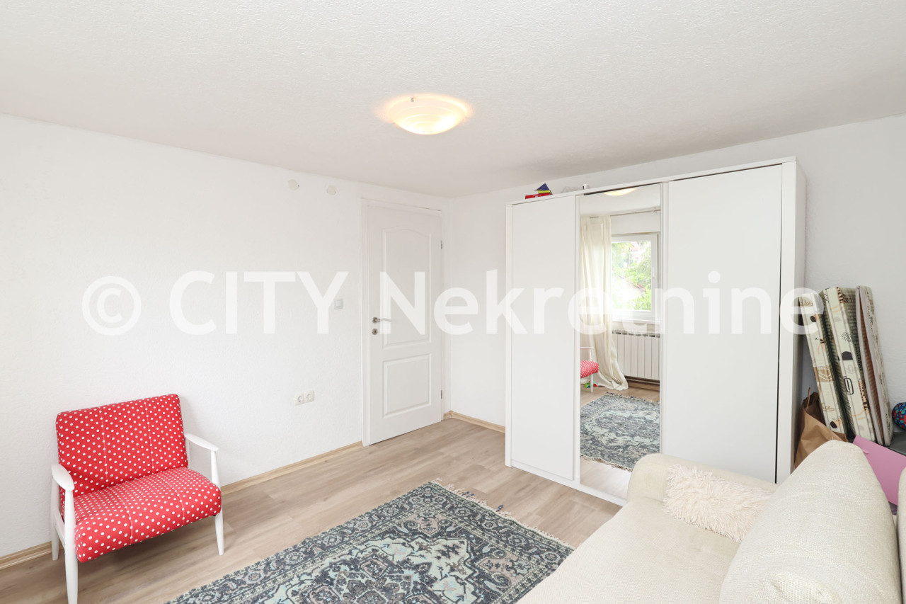 Trosoban namješten stan - Novi grad - Buća potok - 80 m2 13