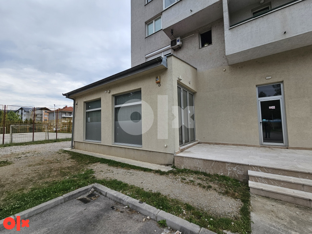 Poslovni prostor 128 m2 Istočno Sarajevo Dobrinja IV RENOVIRAN 5