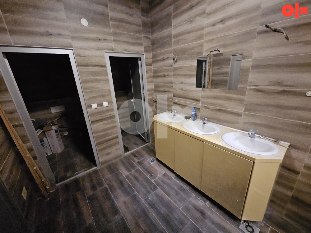 Poslovni prostor 128 m2 Istočno Sarajevo Dobrinja IV RENOVIRAN 23