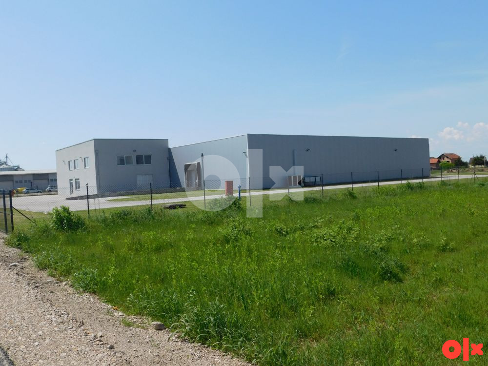 HALA- 2298m2 na placu površine 7880m2 - NOVA TOPOLA 2