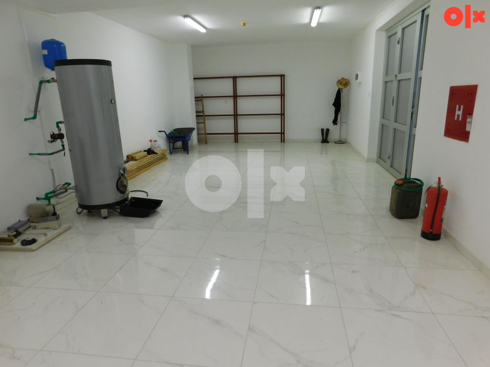 HALA- 2298m2 na placu površine 7880m2 - NOVA TOPOLA 22
