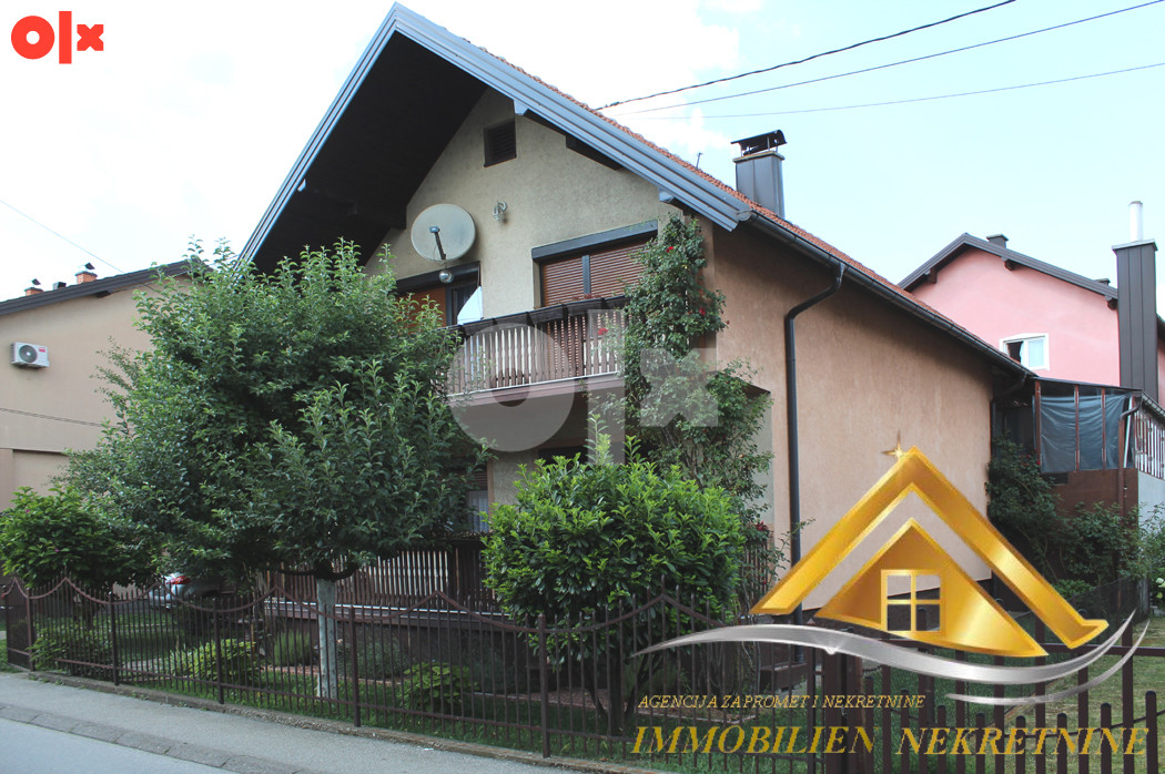 Porodična kuća sa dvorištem i pomoćnim objektima, grad Živinice 2