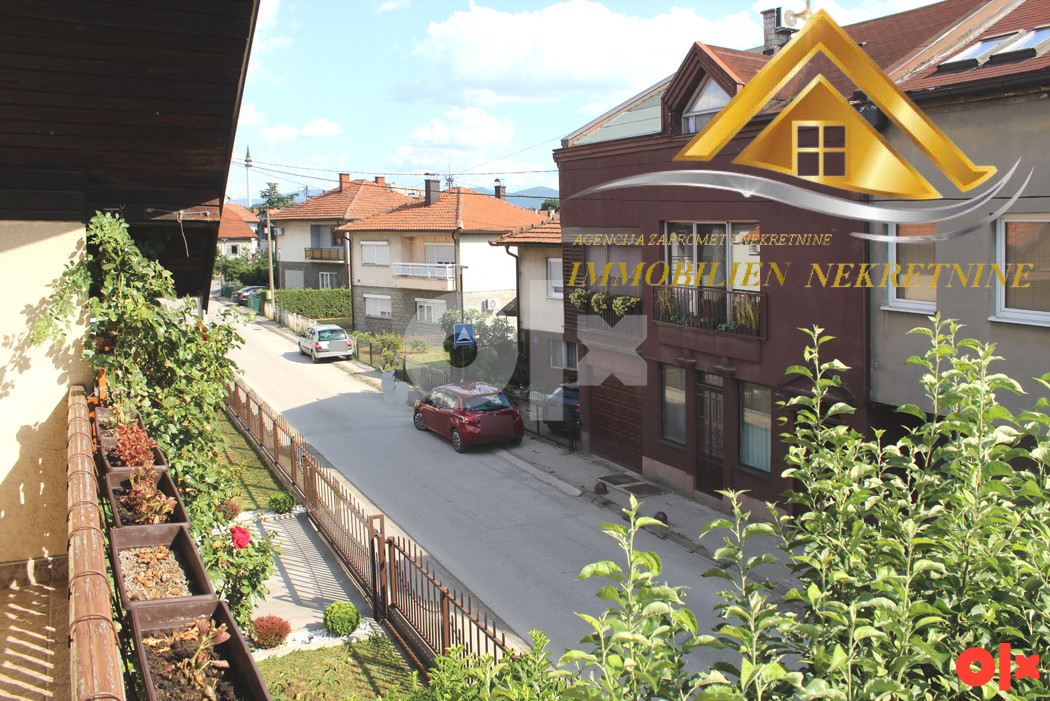 Porodična kuća sa dvorištem i pomoćnim objektima, grad Živinice 20