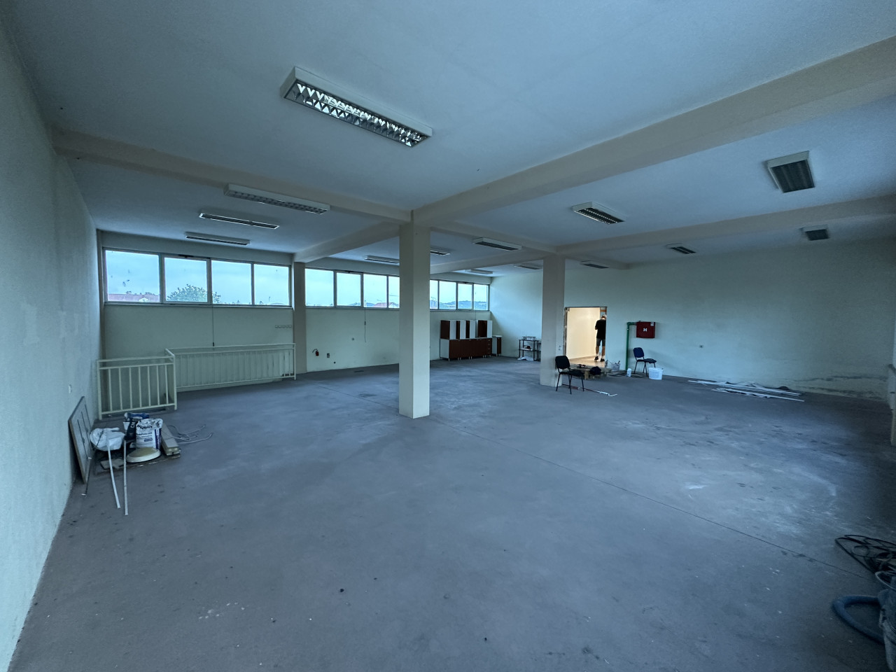 Poslovni objekat sa skladištem Laktaši - 800 m2 12