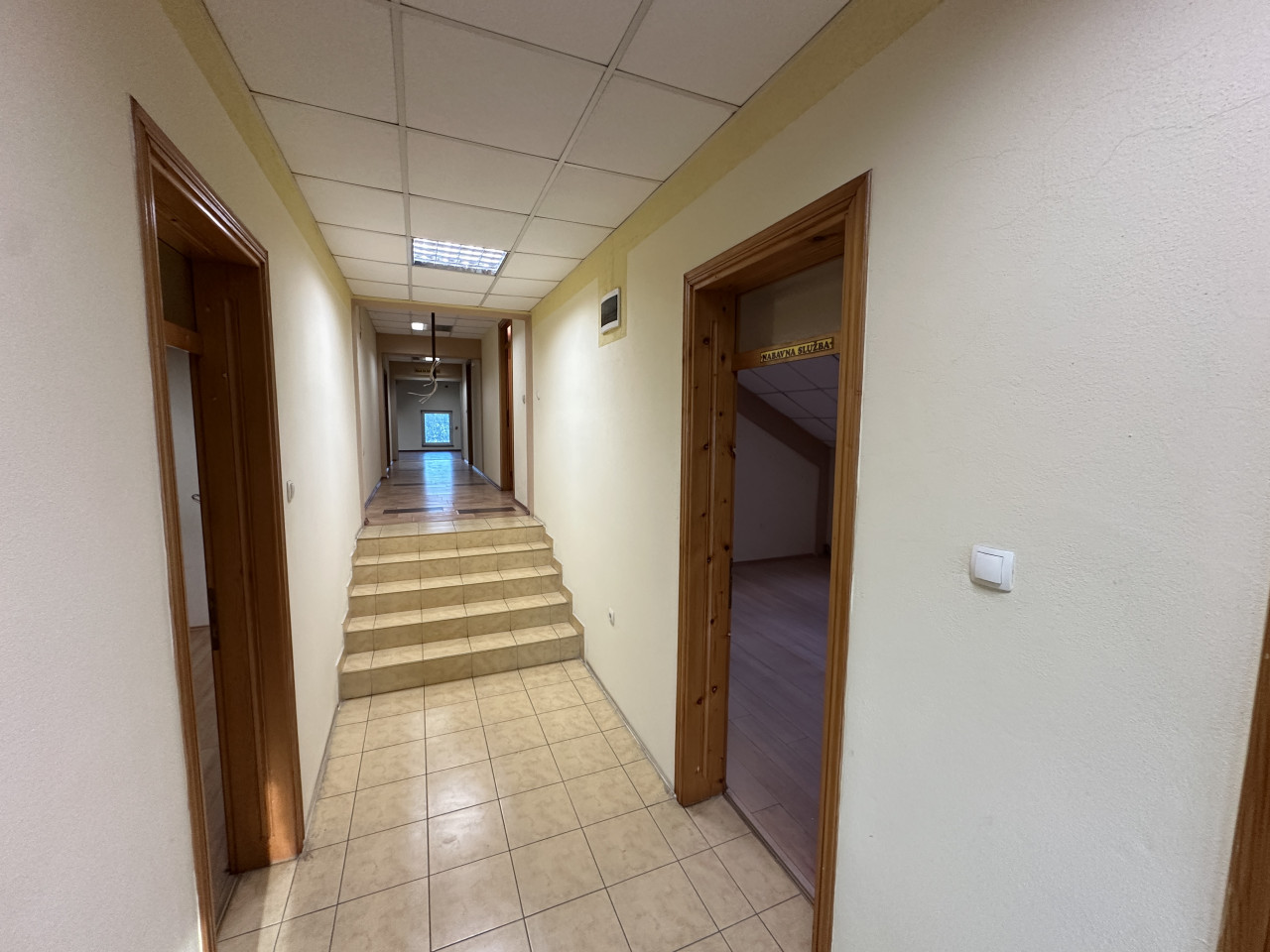 Poslovni objekat sa skladištem Laktaši - 800 m2 18