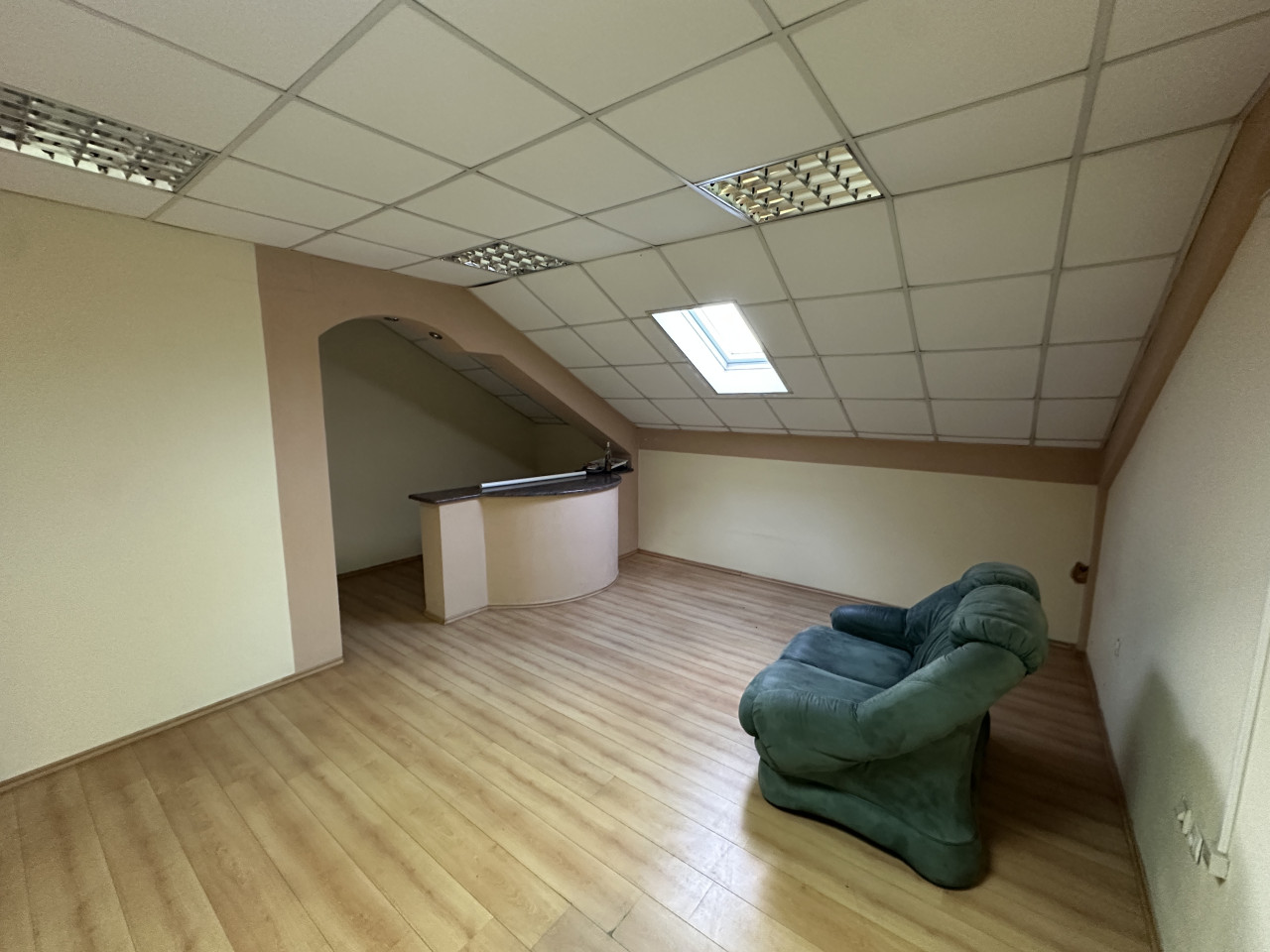 Poslovni objekat sa skladištem Laktaši - 800 m2 23