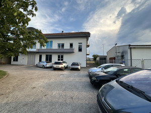 Poslovni objekat sa skladištem Laktaši - 800 m2 photo 3