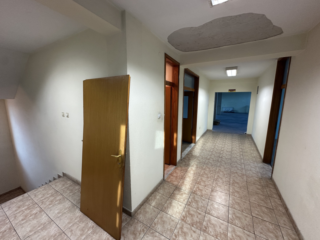 Poslovni objekat sa skladištem Laktaši - 800 m2 17