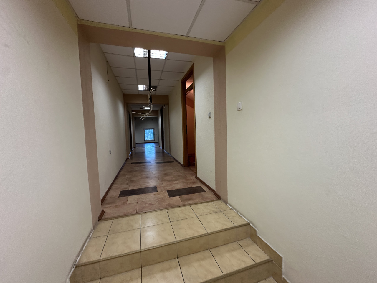 Poslovni objekat sa skladištem Laktaši - 800 m2 18